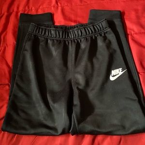 Women’s black Nike XL leggings ankle cut leggings